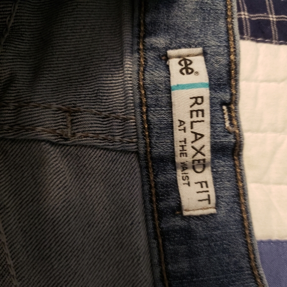 JUST REDUCED Lee jeans size 14 SHORT - Picture 7 of 9